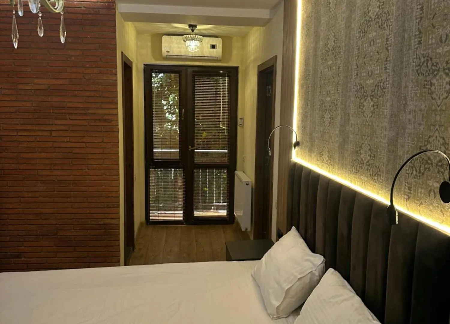 Wine Hills Hotel Tbilisi 0*,  Georgia