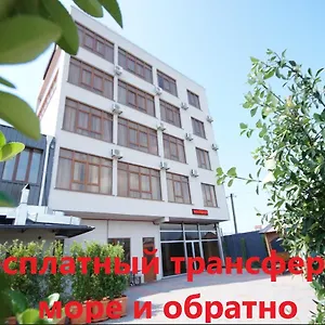 *** Hotel 725 Georgia